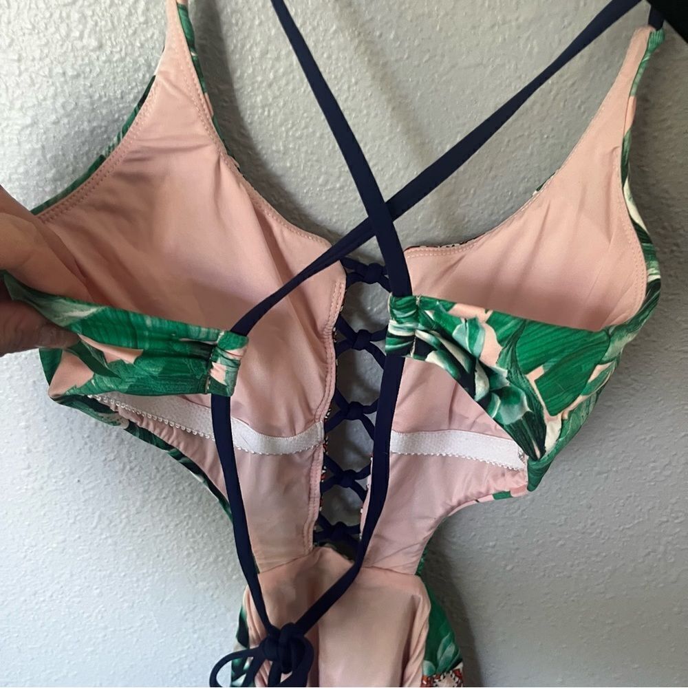 Sperry Tropical Print One Piece Swimsuit - Picture 9 of 10